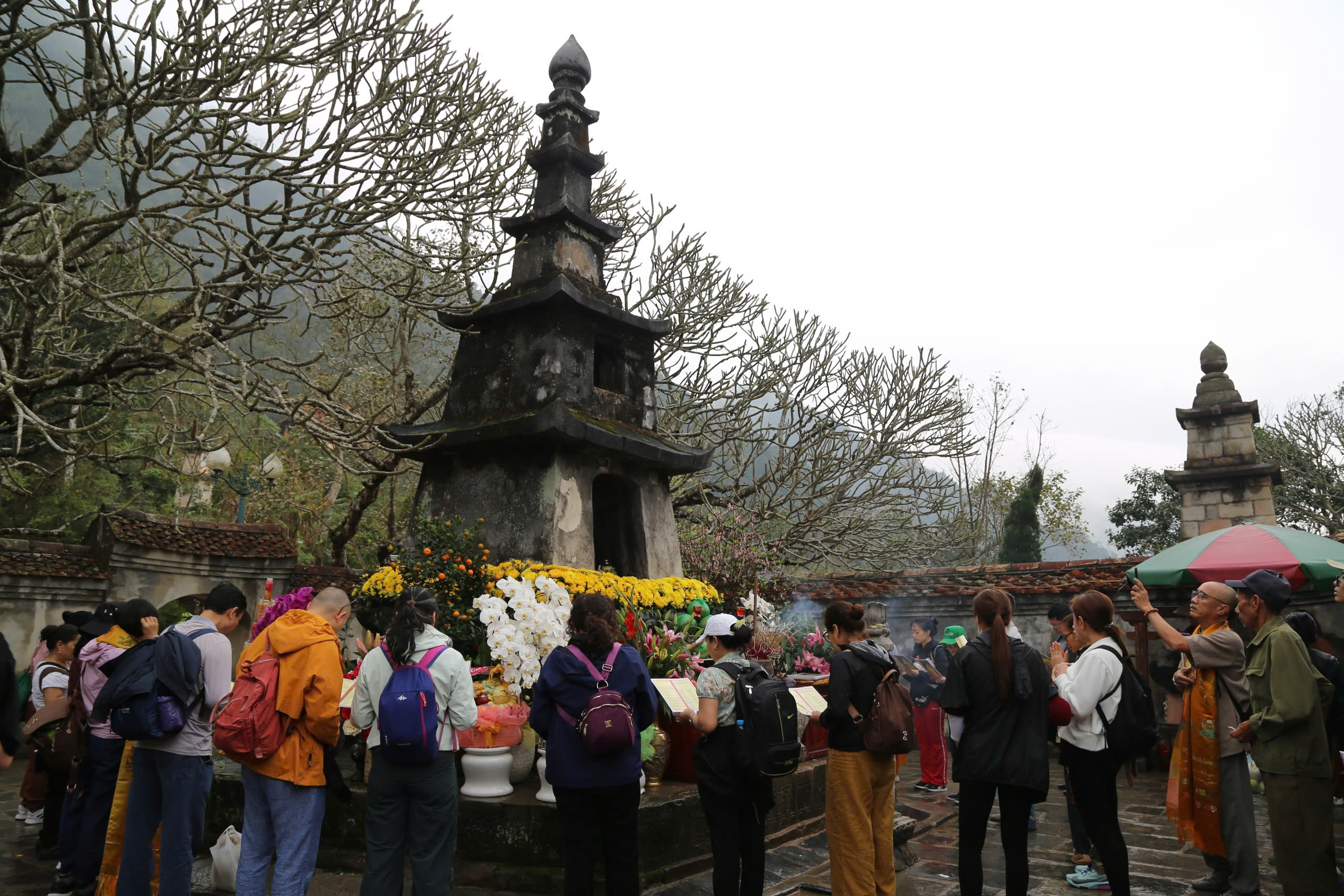 Khai hội xuân Yên Tử trang trọng - Ảnh 8. Khai hội xuân Yên Tử trang trọng - Ảnh 8.