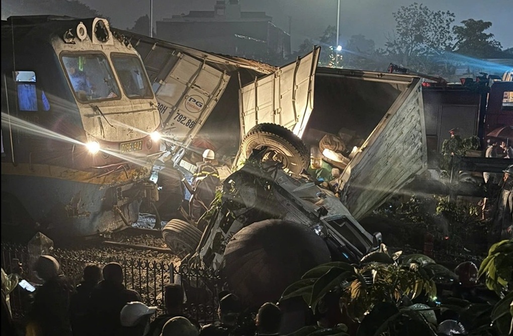 Lưu ý khi đi qua đường sắt, người vi phạm có thể bị phạt tới 7 triệu đồng - 2