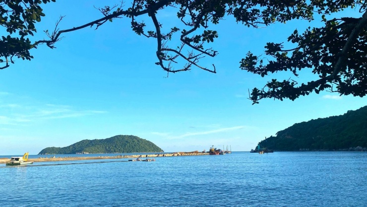 Vẻ đẹp hoang sơ, kiêu hãnh của Hòn Khoai 3 Vẻ đẹp hoang sơ, kiêu hãnh của Hòn Khoai - 2