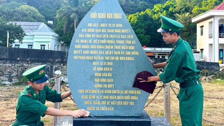 Vẻ đẹp hoang sơ, kiêu hãnh của Hòn Khoai 9 Vẻ đẹp hoang sơ, kiêu hãnh của Hòn Khoai - 8