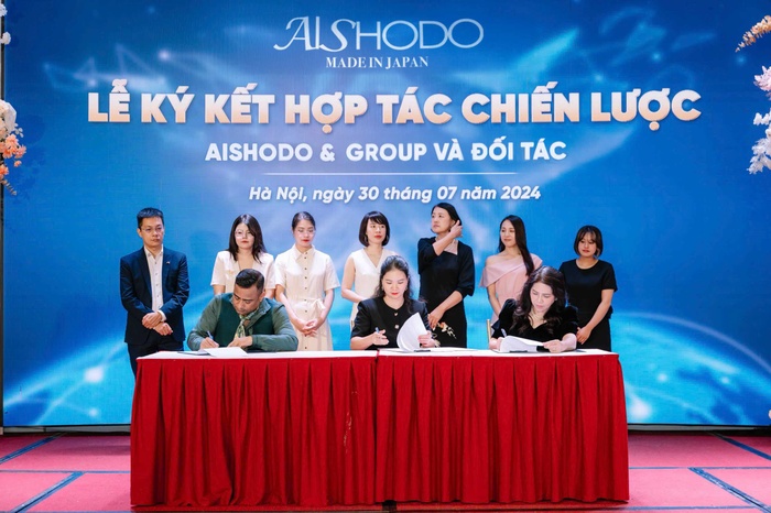 Miharu Beauty ra mắt dòng dưỡng sáng Cellia: “Bí mật” cho làn da trắng mịn rạng rỡ từ chuyên gia Nhật Bản