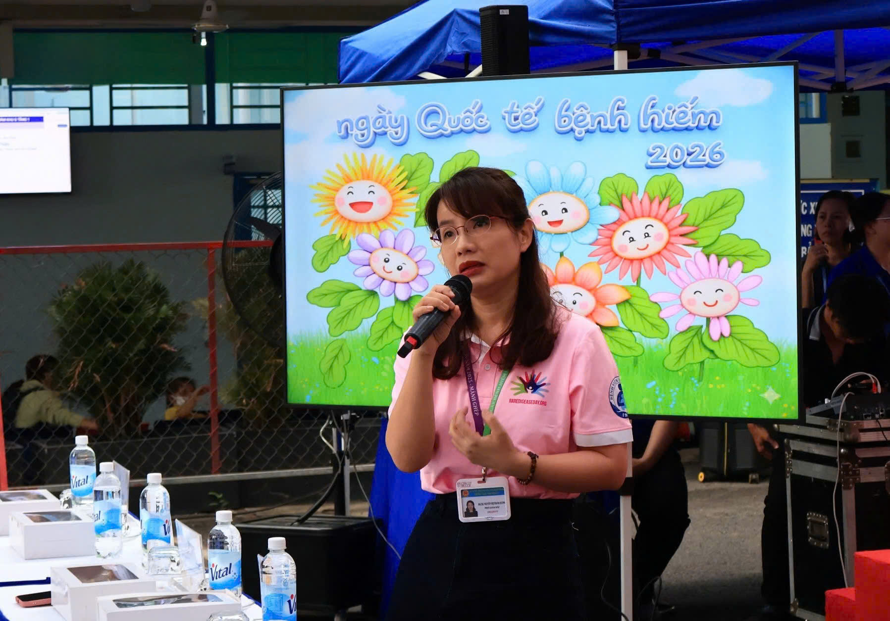 Nỗi lòng của những người mẹ có con mắc bệnh hiếm - Ảnh 3.