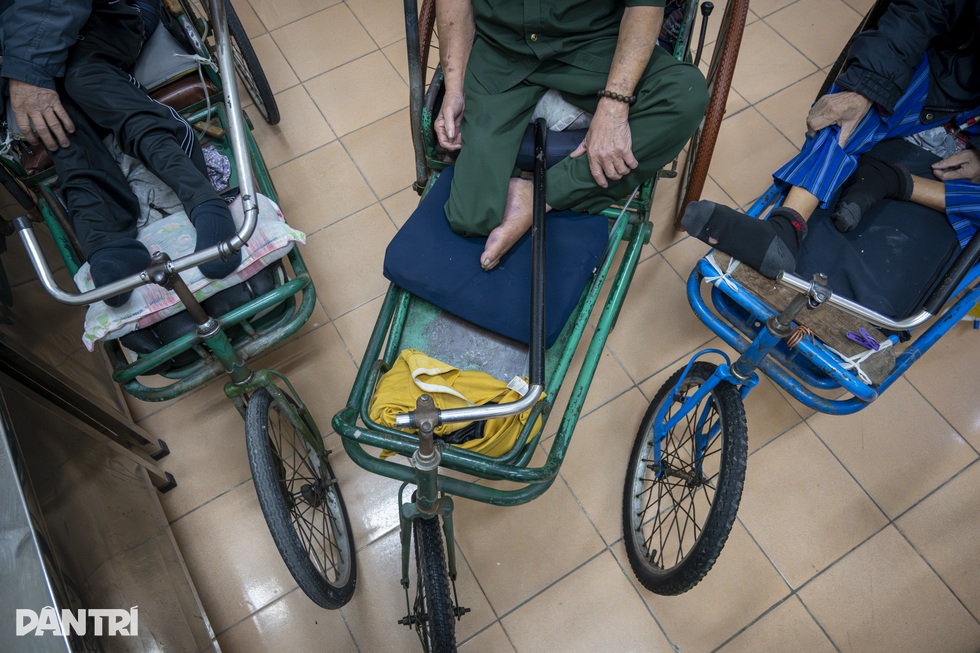 Những blouse trắng gác tuổi xuân làm bảo mẫu trọn đời ở làng anh hùng - 5