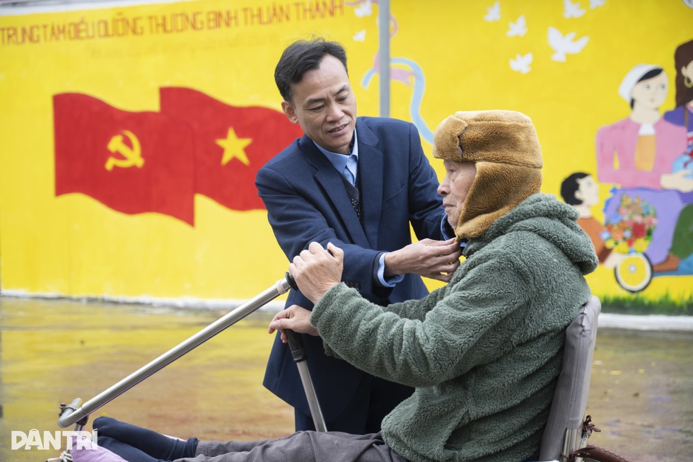 Những blouse trắng gác tuổi xuân làm bảo mẫu trọn đời ở làng anh hùng - 16