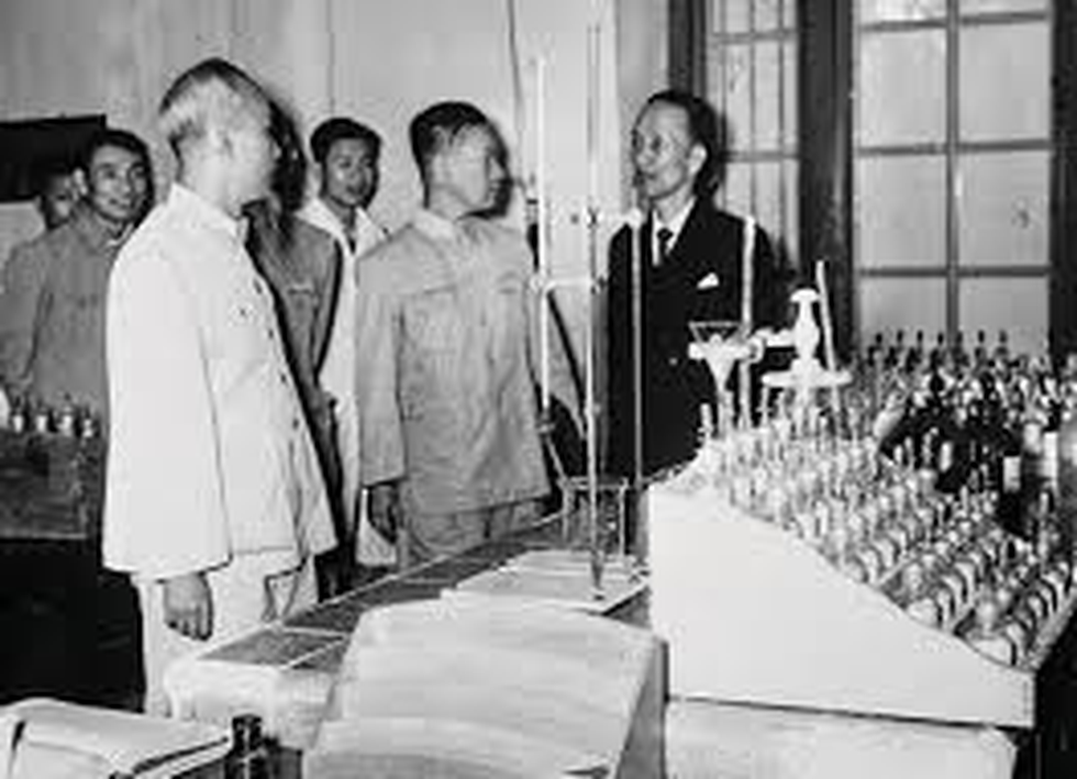 Bác sĩ Việt đầu tiên mang hàm giáo sư, 13 lần dựng Trường Y giữa thời chiến - 6