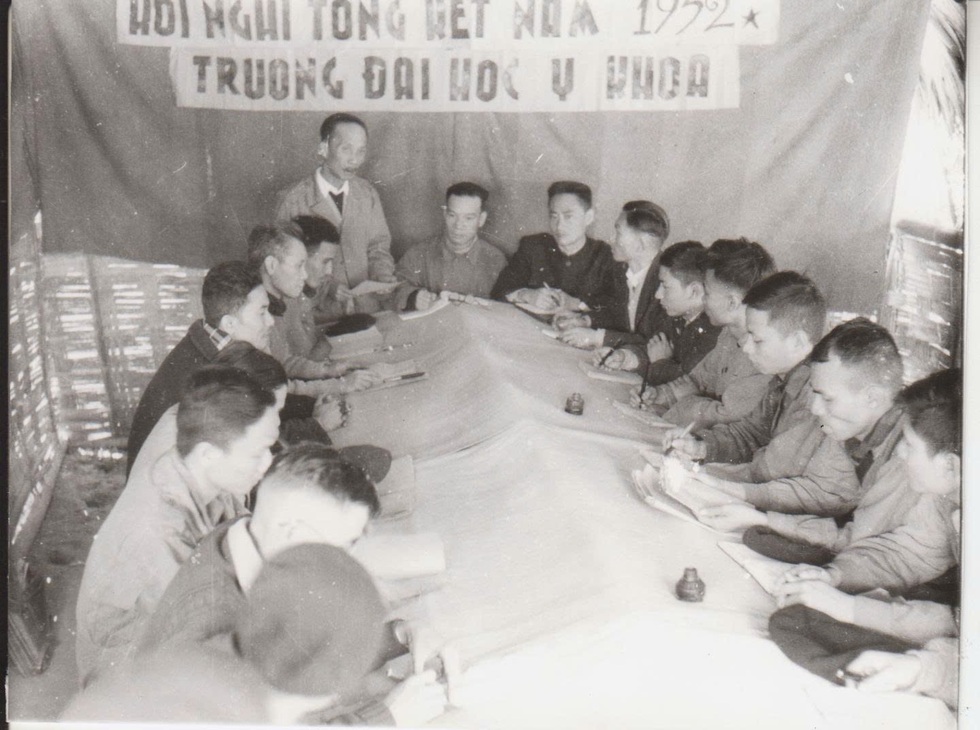 Bác sĩ Việt đầu tiên mang hàm giáo sư, 13 lần dựng Trường Y giữa thời chiến - 7