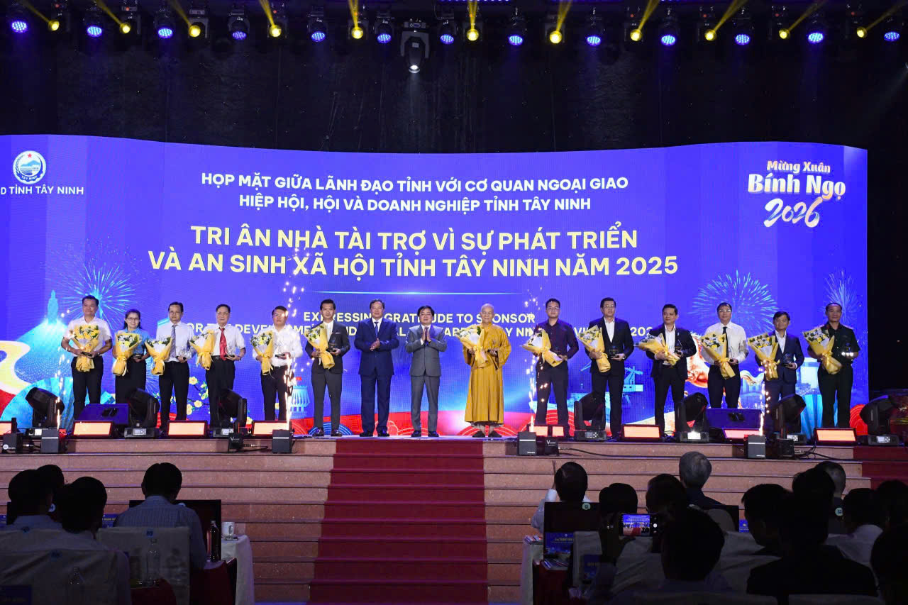 Tây Ninh tri ân doanh nghiệp với hơn 537 tỉ đồng cho an sinh xã hội năm 2026 - Ảnh 8.