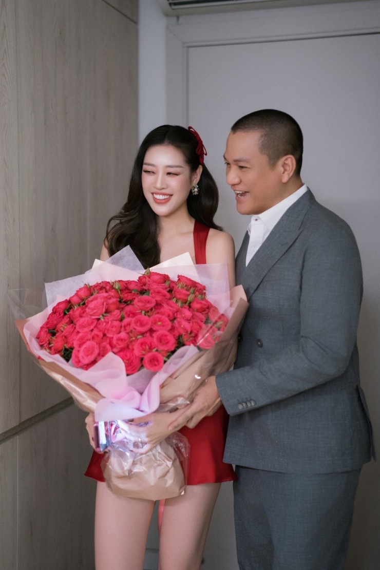 Khánh Vân khóc khi được chồng làm tiệc sinh nhật bất ngờ - 2