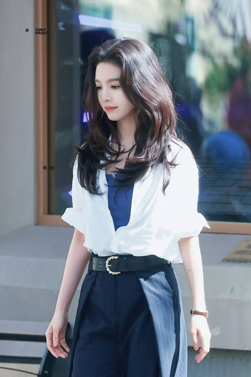 Khi Chương Nhược Nam hết làm bạch nguyệt quang: Nhìn cứ hao hao Go Youn Jung thế này!- Ảnh 8. Khi Chương Nhược Nam hết làm bạch nguyệt quang: Nhìn cứ hao hao Go Youn Jung thế này!- Ảnh 8.