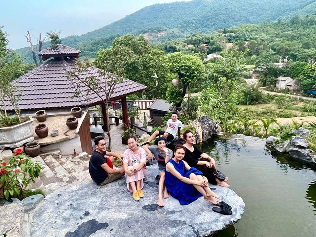 Nữ NSND trẻ nhất Việt Nam: Sống an nhàn trong biệt phủ 8000m², được tạo điều kiện đi diễn cả nước- Ảnh 5.