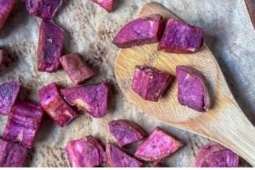 Việt Nam có thứ củ màu tím giá rẻ bèo, bổ dưỡng đủ đường lại ngừa cả ung thư