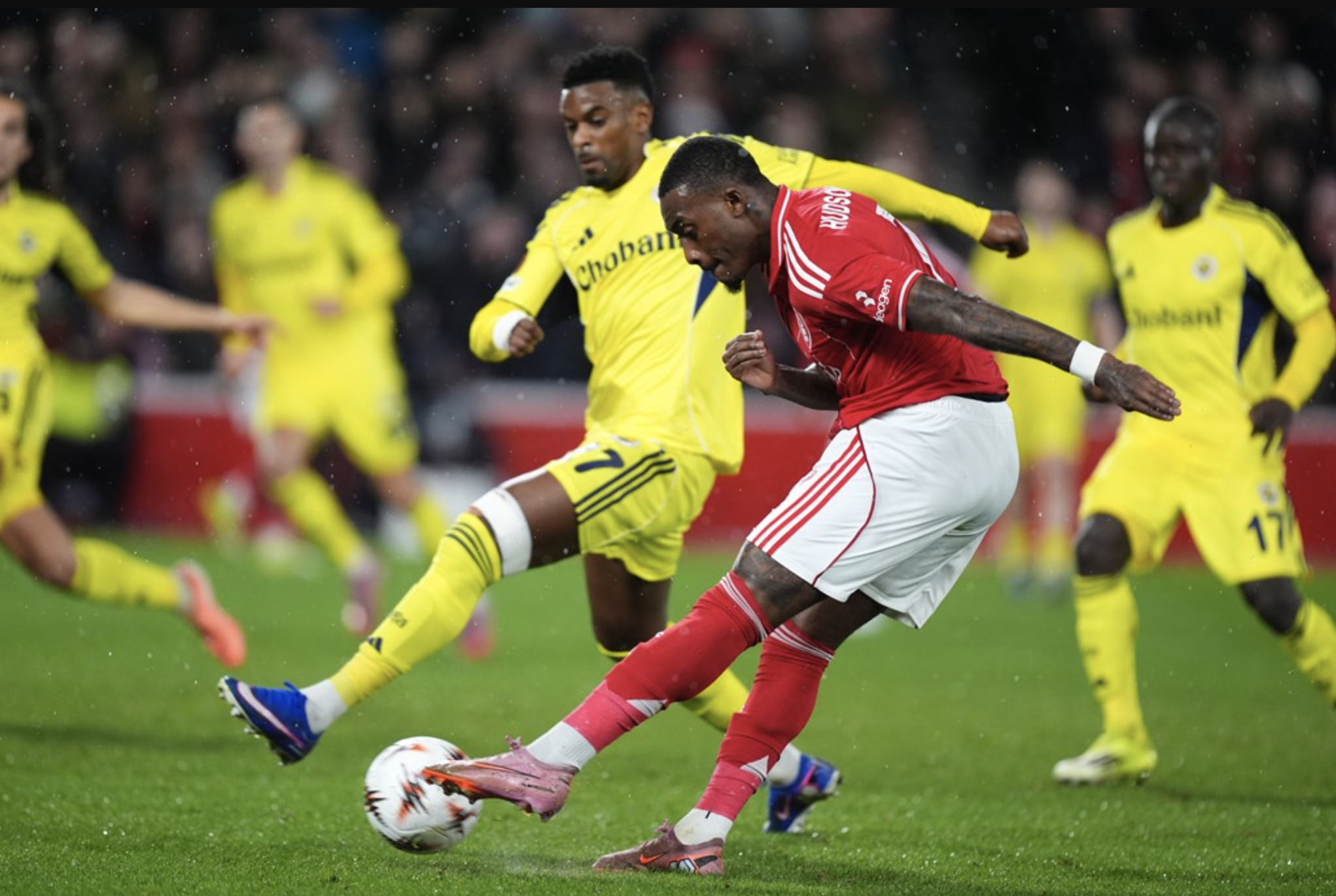 Nottingham Forest thua sân nhà vẫn vượt vòng play-off Europa League 4 Nottingham Forest thua sân nhà vẫn vượt vòng play-off Europa League - Ảnh 4.
