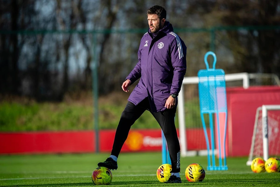 Carrick nhiều khả năng tiếp tục dẫn dắt MU mùa tới. ẢNH: MANCHESTER UNITED chi-tiet-hop-dong-cua-carrick-voi-mu-2.jpg