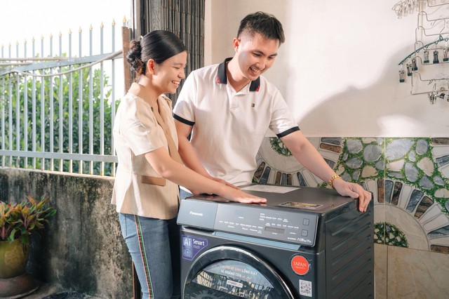 Theo dòng ngày hội dọn nhà: Khi máy giặt “kể chuyện chông gai”- Ảnh 2. Theo dòng ngày hội dọn nhà: Khi máy giặt “kể chuyện chông gai”- Ảnh 2.