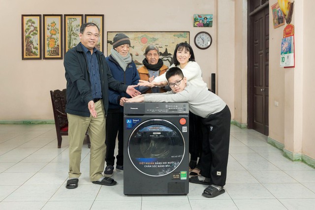 Theo dòng ngày hội dọn nhà: Khi máy giặt “kể chuyện chông gai”- Ảnh 4. Theo dòng ngày hội dọn nhà: Khi máy giặt “kể chuyện chông gai”- Ảnh 4.