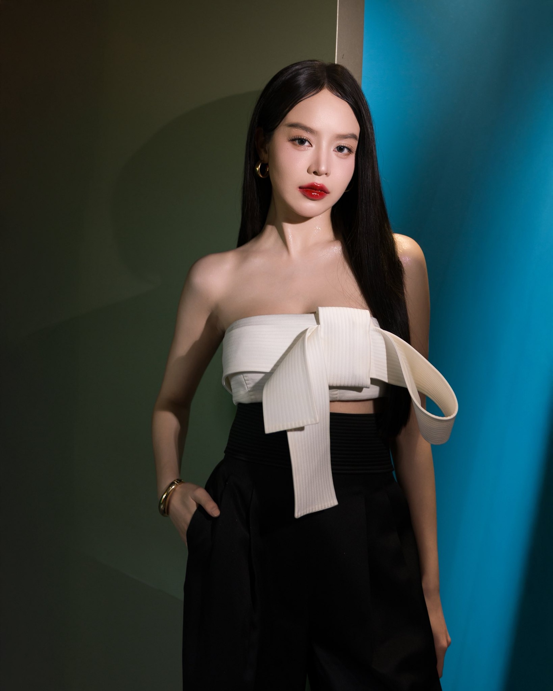 Phong cách hở bạo của Hoa hậu Thanh Thủy sau khi hết nhiệm kỳ - 7 Phong cách hở bạo của Hoa hậu Thanh Thủy sau khi hết nhiệm kỳ - 7