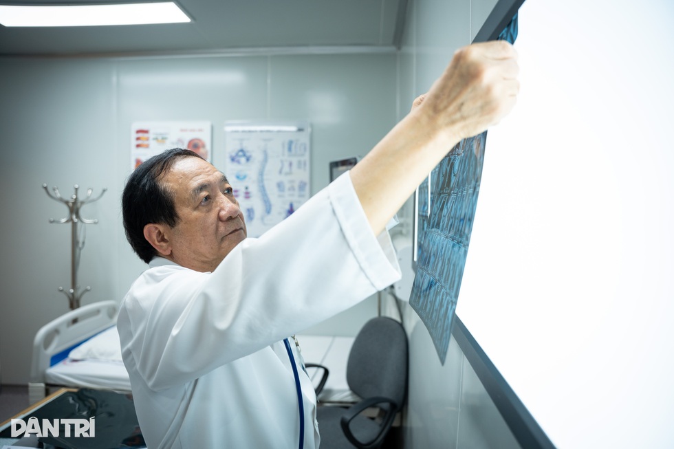 Niềm vui tuổi thất tuần của những lương y trao trọn trái tim cho người bệnh - 5