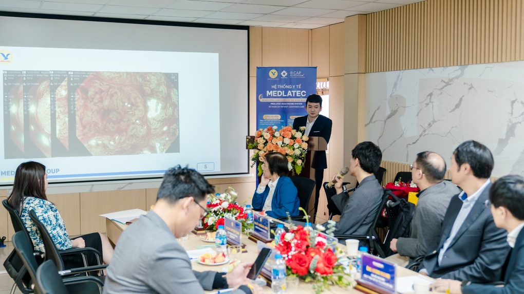 Bác sĩ nội trú trẻ nội soi, phát hiện ung thư sớm hàng nghìn ca mỗi năm - 3