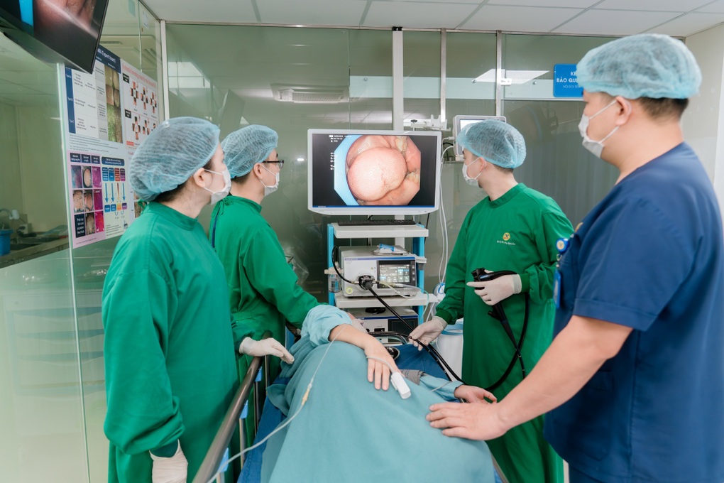 Bác sĩ nội trú trẻ nội soi, phát hiện ung thư sớm hàng nghìn ca mỗi năm - 5