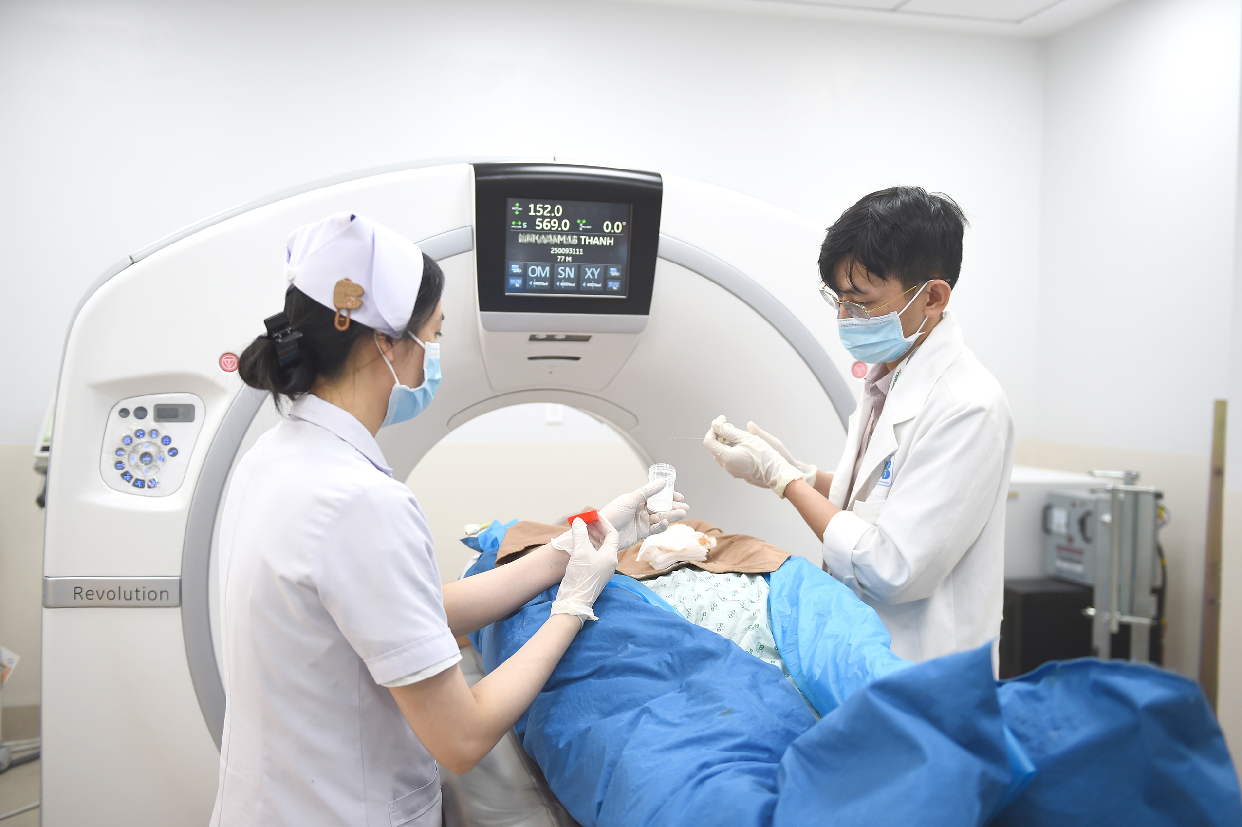 'Vẽ lại' thế trận y tế ở siêu đô thị TP.HCM 4 y tế - Ảnh 3.