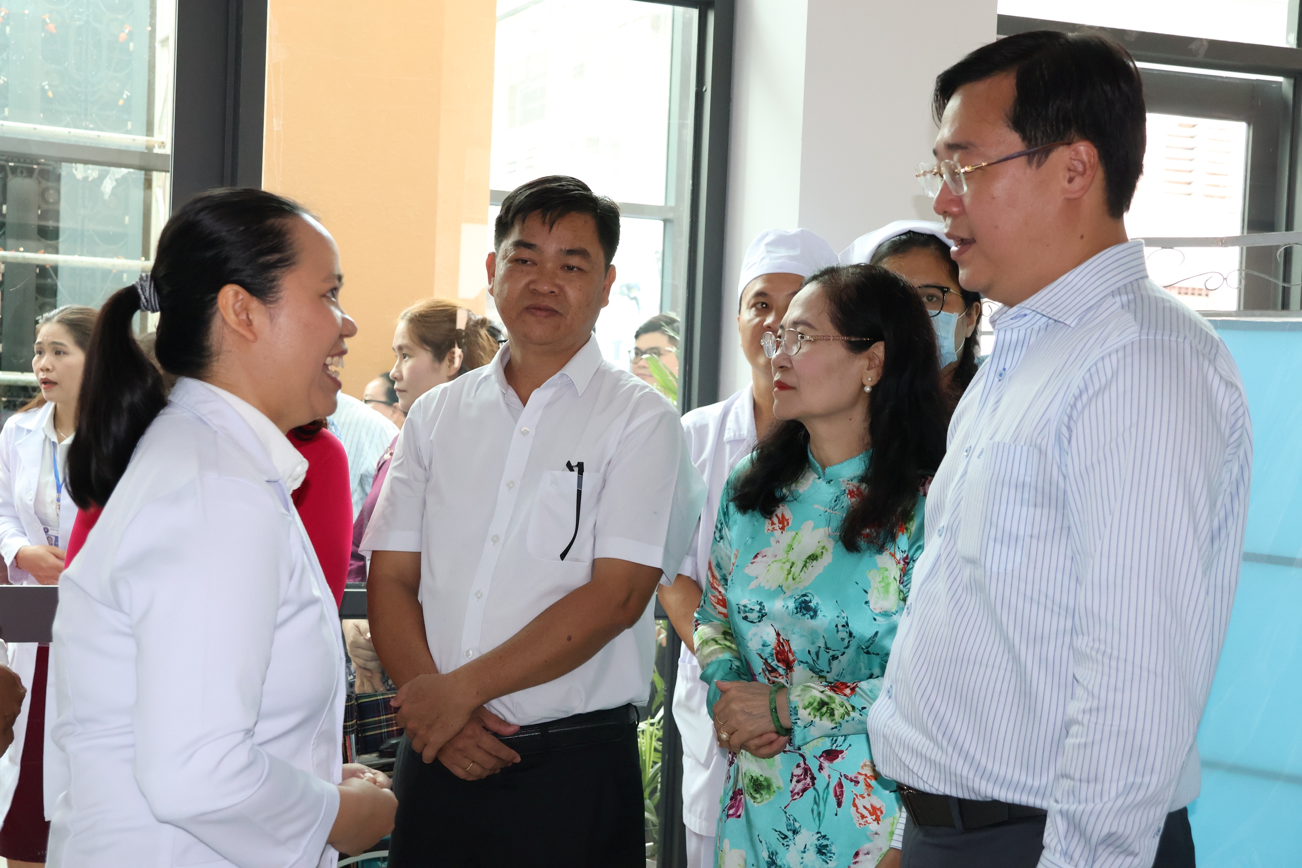 Phường đầu tiên ở TPHCM thí điểm mô hình y tế gia đình 2 Phường đầu tiên ở TPHCM thí điểm mô hình y tế gia đình - Ảnh 3.