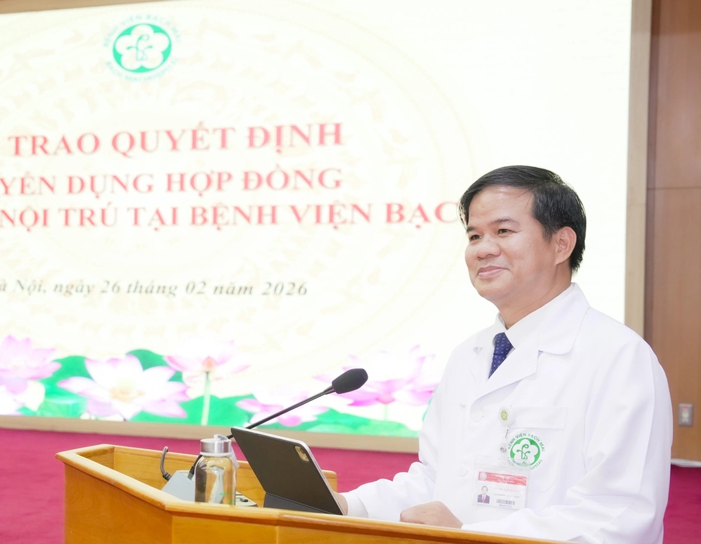 Giám đốc Bệnh viện Bạch Mai: Không ai làm bác sĩ giỏi mà sống khó khăn - 3
