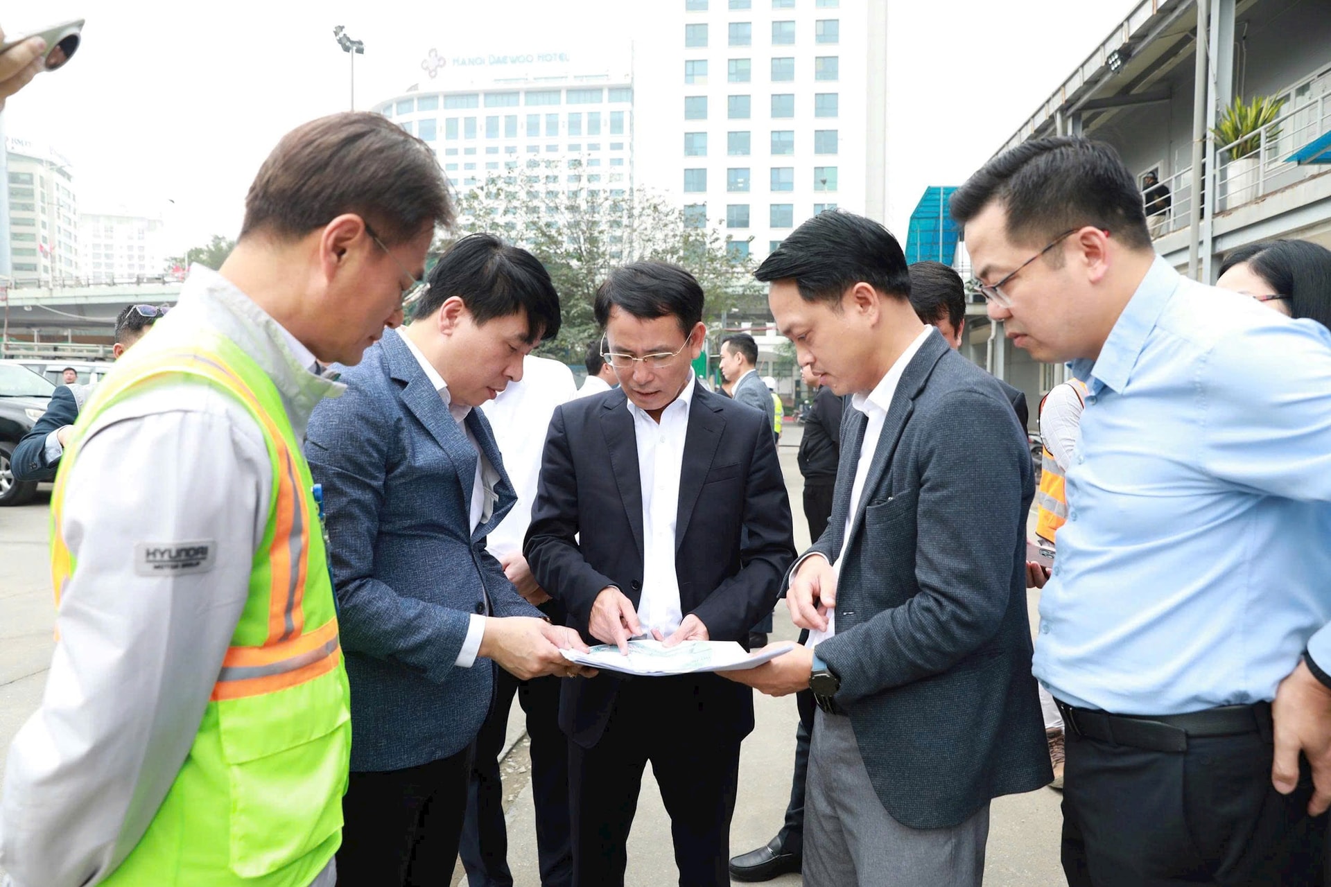 Hà Nội - Ảnh 2.