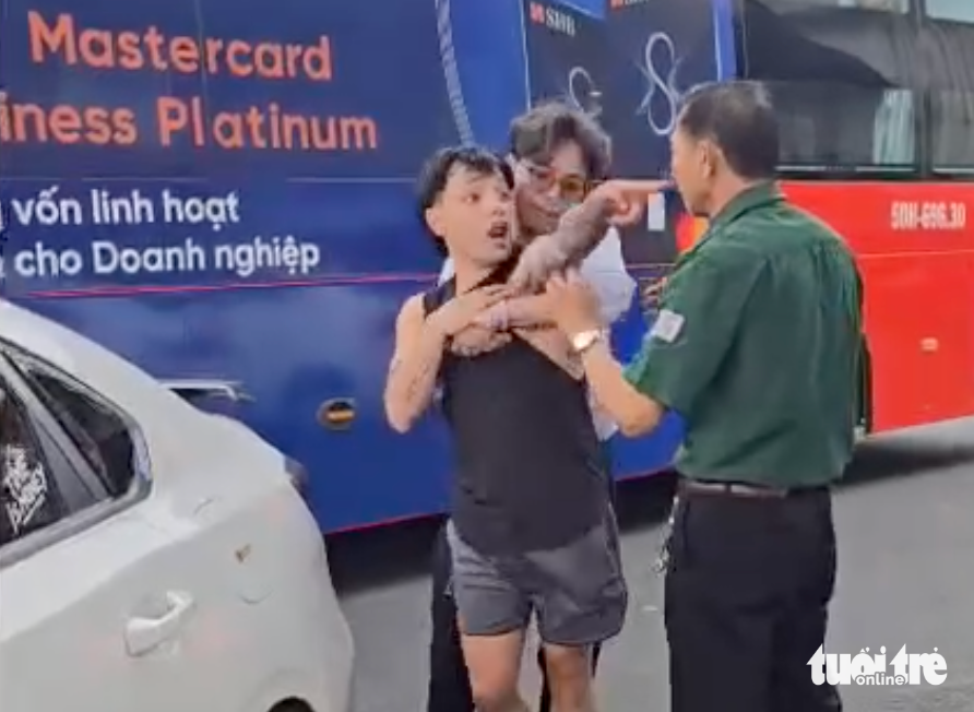 Lời khai ban đầu của tài xế lao ô tô vào đám đông tại Đà Lạt 2 Đà Lạt - Ảnh 2.