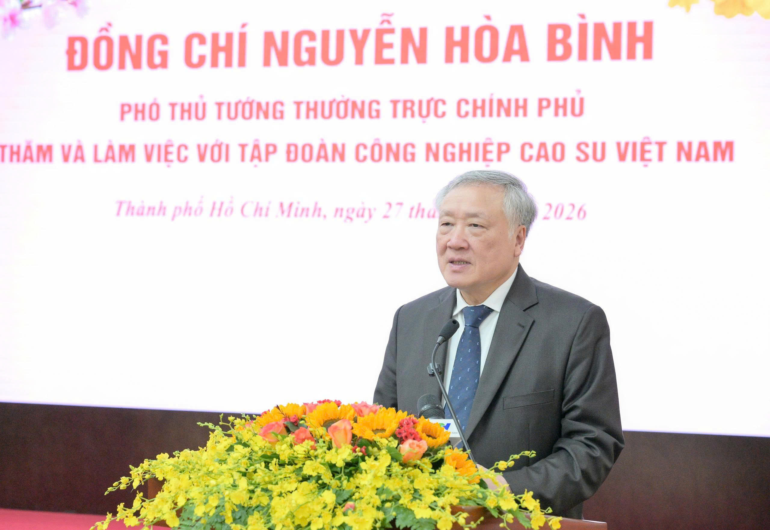 Tập đoàn Cao su lãi gần 7.000 tỉ đồng, Phó thủ tướng yêu cầu nâng hiệu quả quỹ đất 400.000 ha 2 Tập đoàn Cao su lãi gần 7.000 tỉ đồng, Phó thủ tướng yêu cầu nâng hiệu quả quỹ đất 400.000 ha - Ảnh 2.