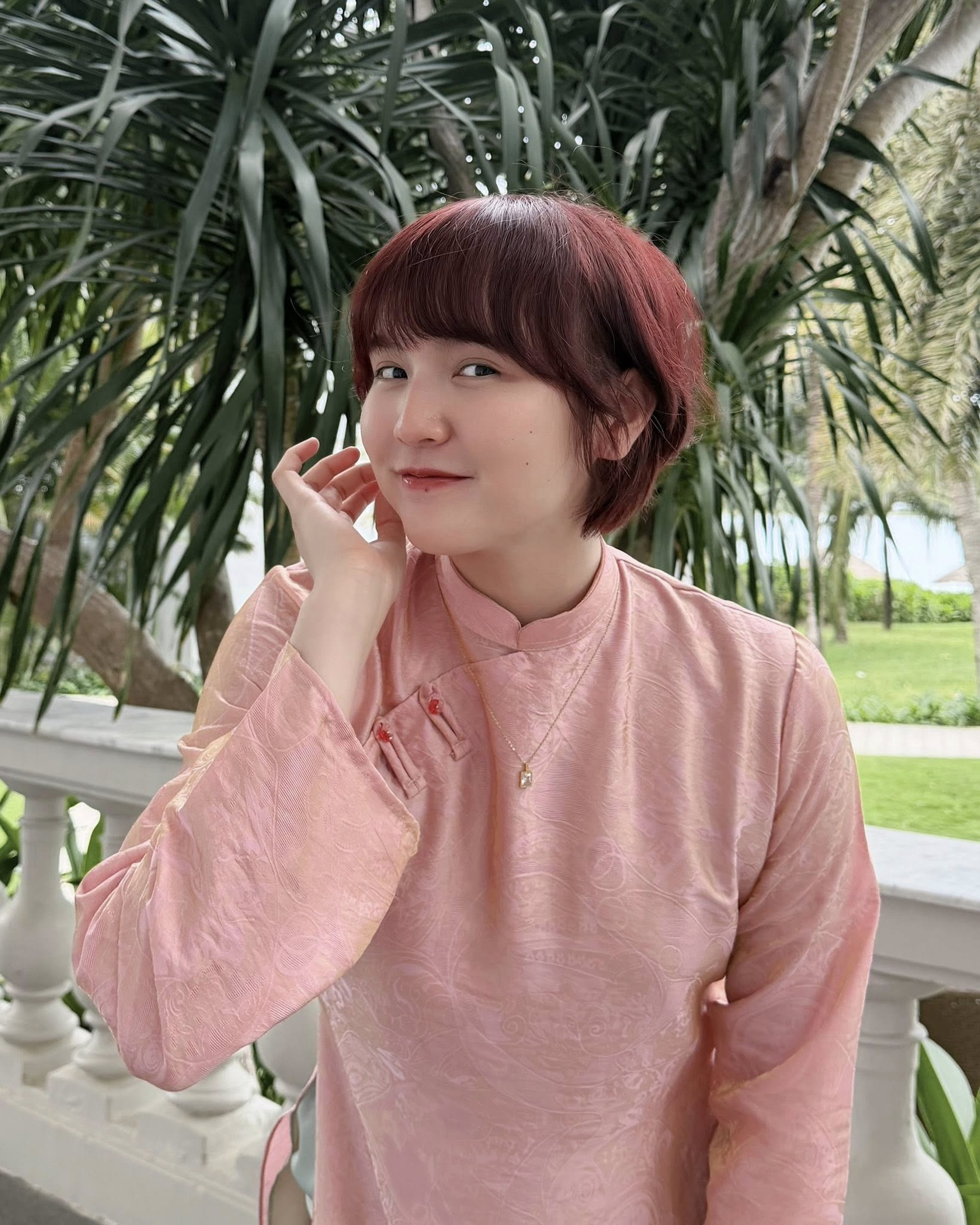 Hải Tú xuất hiện bên Sơn Tùng M-TP, diện mạo nàng thơ thay đổi gây chú ý - 3 Hải Tú xuất hiện bên Sơn Tùng M-TP, diện mạo nàng thơ thay đổi gây chú ý - 3