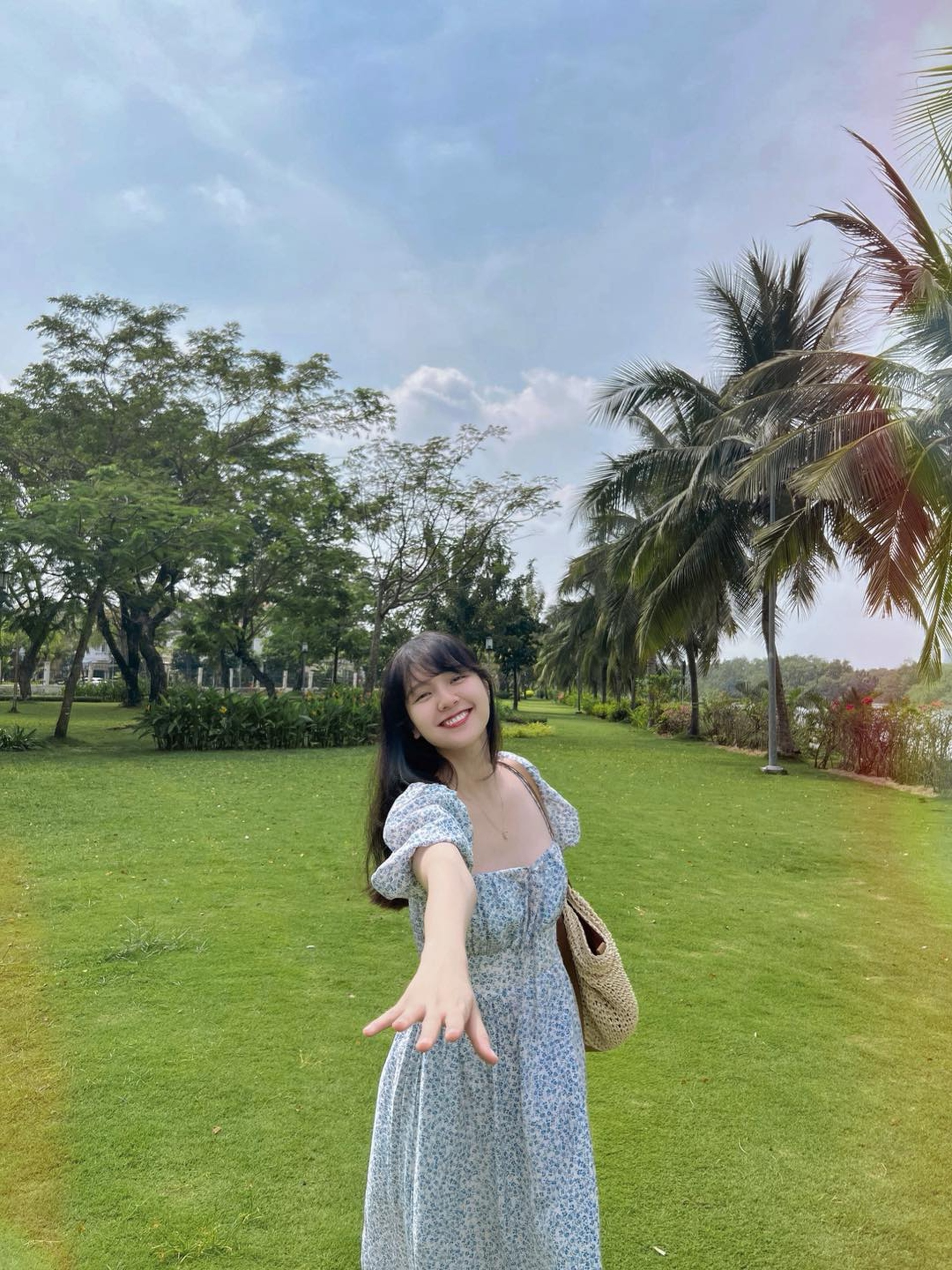 Hải Tú xuất hiện bên Sơn Tùng M-TP, diện mạo nàng thơ thay đổi gây chú ý - 10 Hải Tú xuất hiện bên Sơn Tùng M-TP, diện mạo nàng thơ thay đổi gây chú ý - 10