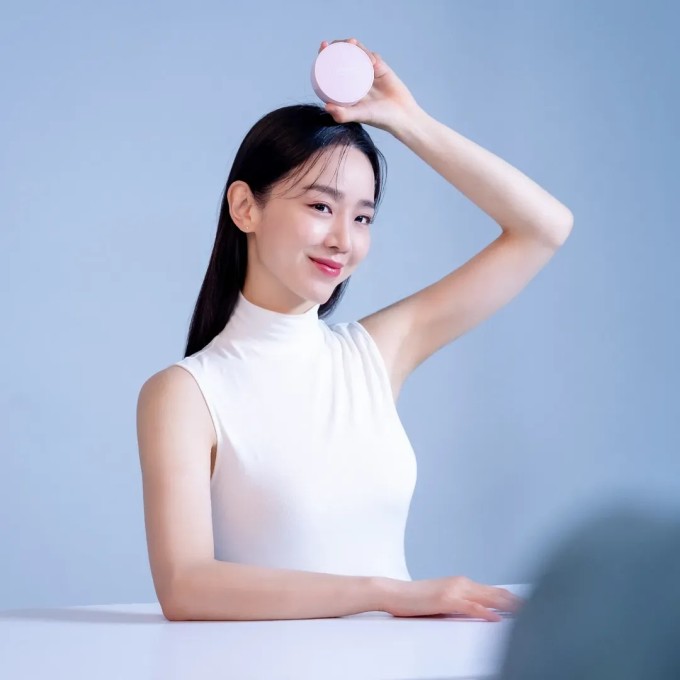 Ngủ sớm, ngủ đủ giấc là thói quen Shin Hye Sun cố gắng duy trì để giữ dáng thon, da đẹp. Ảnh: Instagram shin_sun831