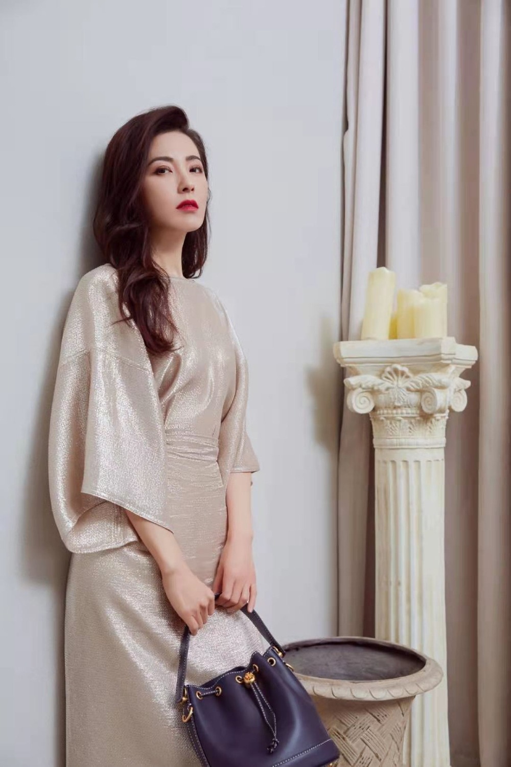 Không thể tin được mỹ nhân này đã 49 tuổi rồi, khí chất cao quý đúng chuẩn nhân vật trong tiểu thuyết- Ảnh 3.