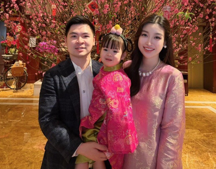 Học vấn chồng thiếu gia của 2 hoa hậu Việt Nam nổi tiếng 3 Tổ ấm nhỏ của hoa hậu Đỗ Mỹ Linh.