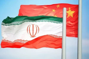 Trung Quốc khuyến cáo công dân rời Iran ‘sớm nhất có thể’