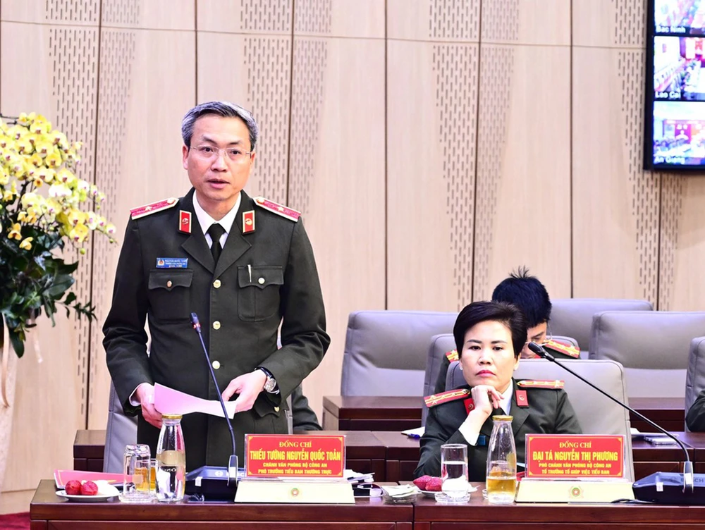 Thiếu tướng Nguyễn Quốc Toản, Chánh Văn phòng Bộ Công an báo cáo kết quả công tác trọng tâm bảo đảm ANTT cuộc bầu cử 3.jpg