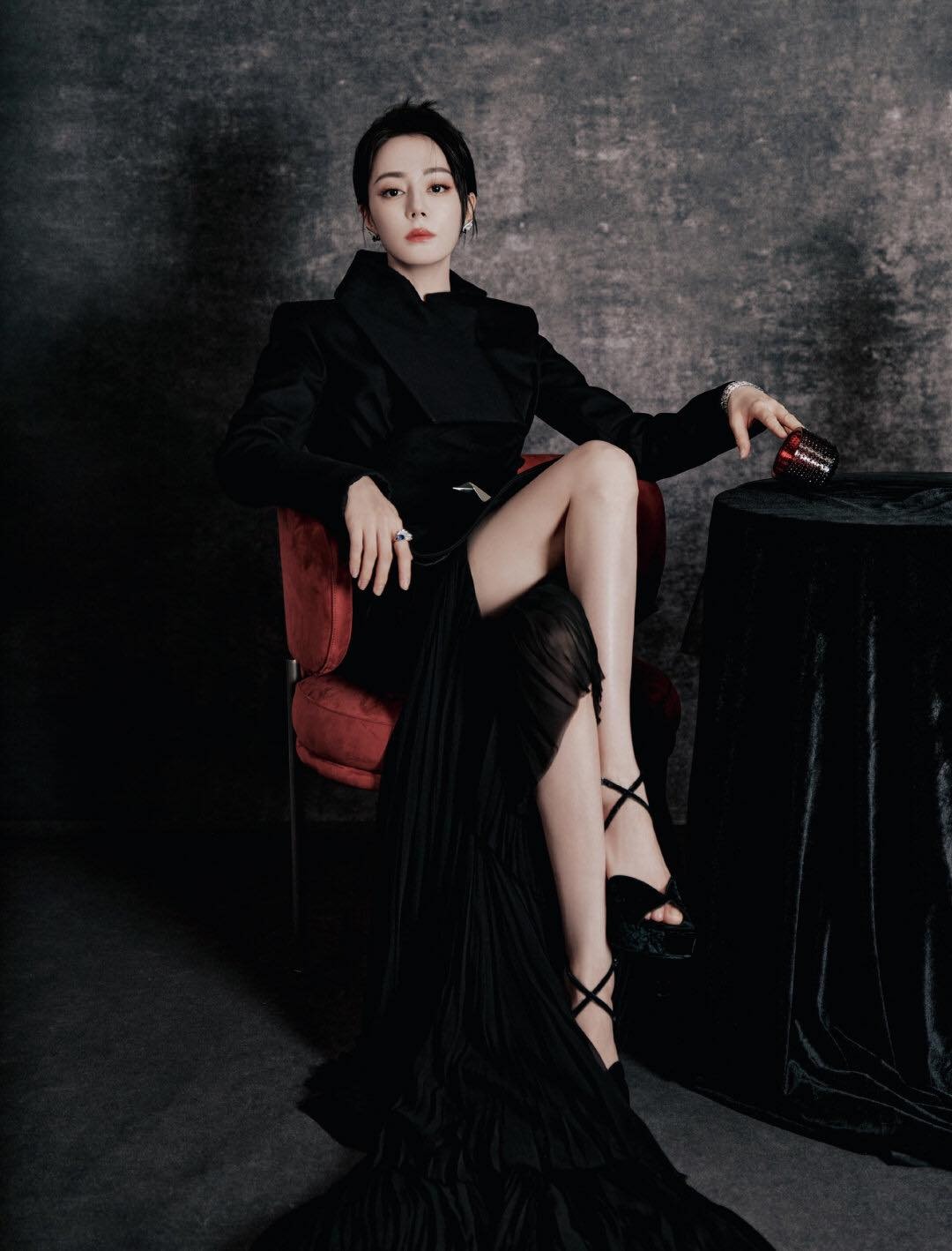 Mỹ nhân cả đời không biết xấu là gì: Mặt đẹp dáng đẹp, đến style cũng ngất ngây lòng người- Ảnh 8. Mỹ nhân cả đời không biết xấu là gì: Mặt đẹp dáng đẹp, đến style cũng ngất ngây lòng người- Ảnh 8.