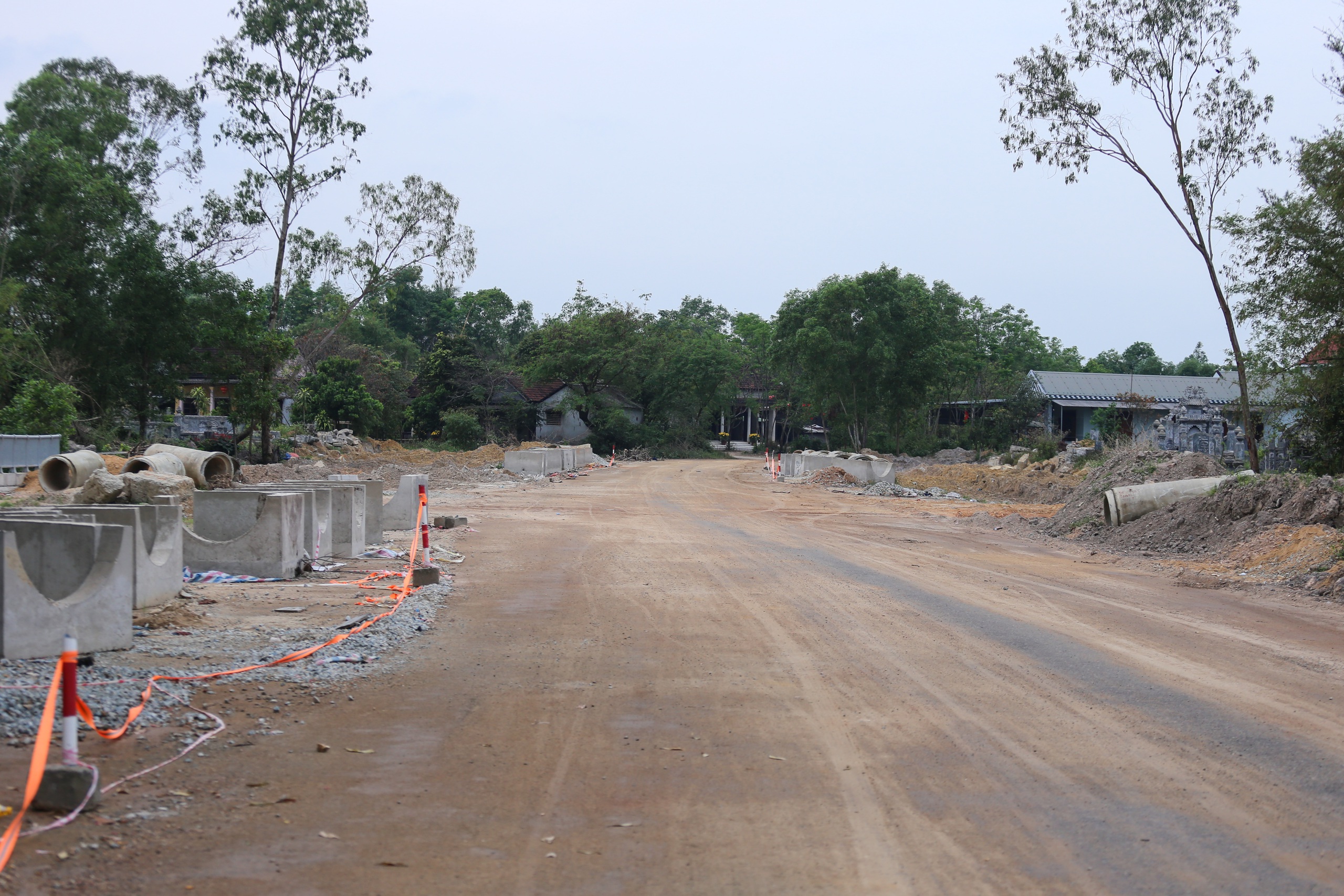 Ì ạch dự án đường nghìn tỉ nối sân bay Phú Bài với trung tâm TP.Huế- Ảnh 8.