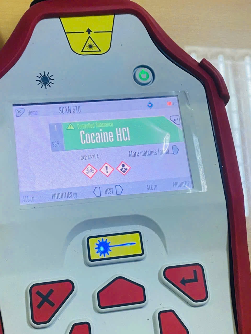 Cục Hải quan phát hiện, bắt giữ một nữ hành khách mang quốc tịch Thái Lan, quá cảnh tại Sân bay Tân Sơn Nhất có hành vi vận chuyển 4,5 kg ma tuý loại. Ảnh: CHQ cocaine 1.jpg