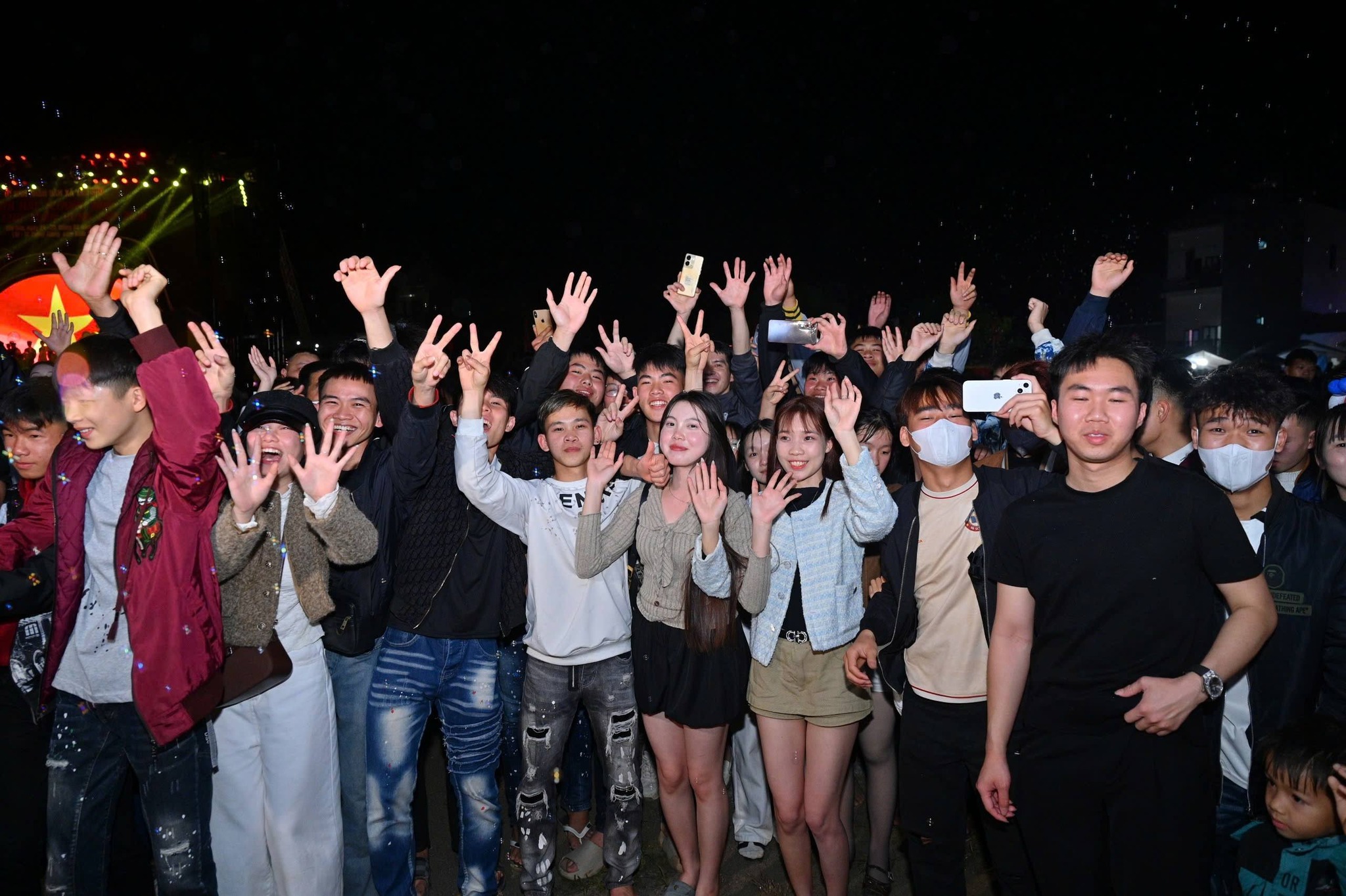 Lạc bước giữa bản Bắc Hoa, vàng rực mùa cải cúc - Ảnh 10. Bắc Hoa - Ảnh 9.