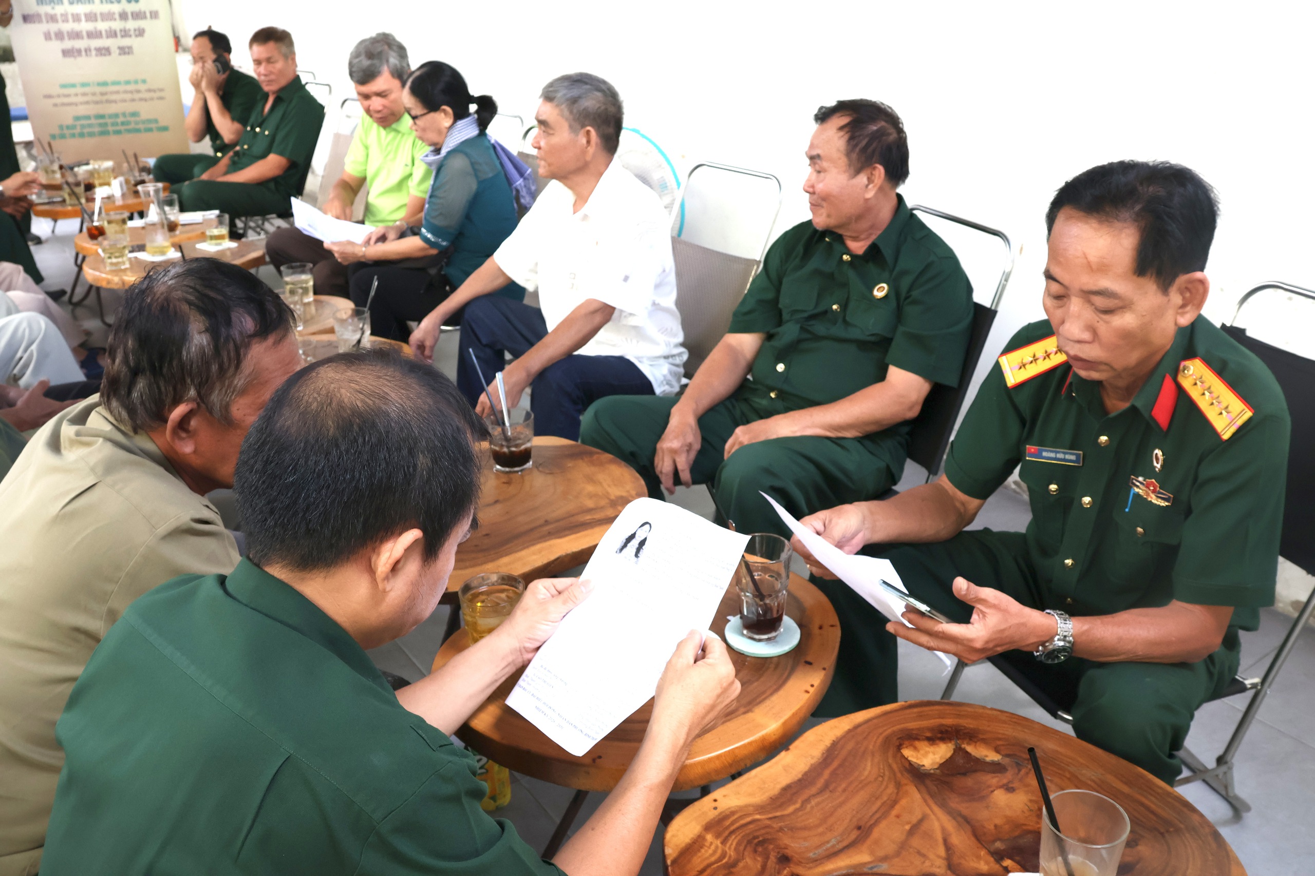 TPHCM: Từ ly cà phê đến lá phiếu - cách Bình Thạnh giúp cử tri 