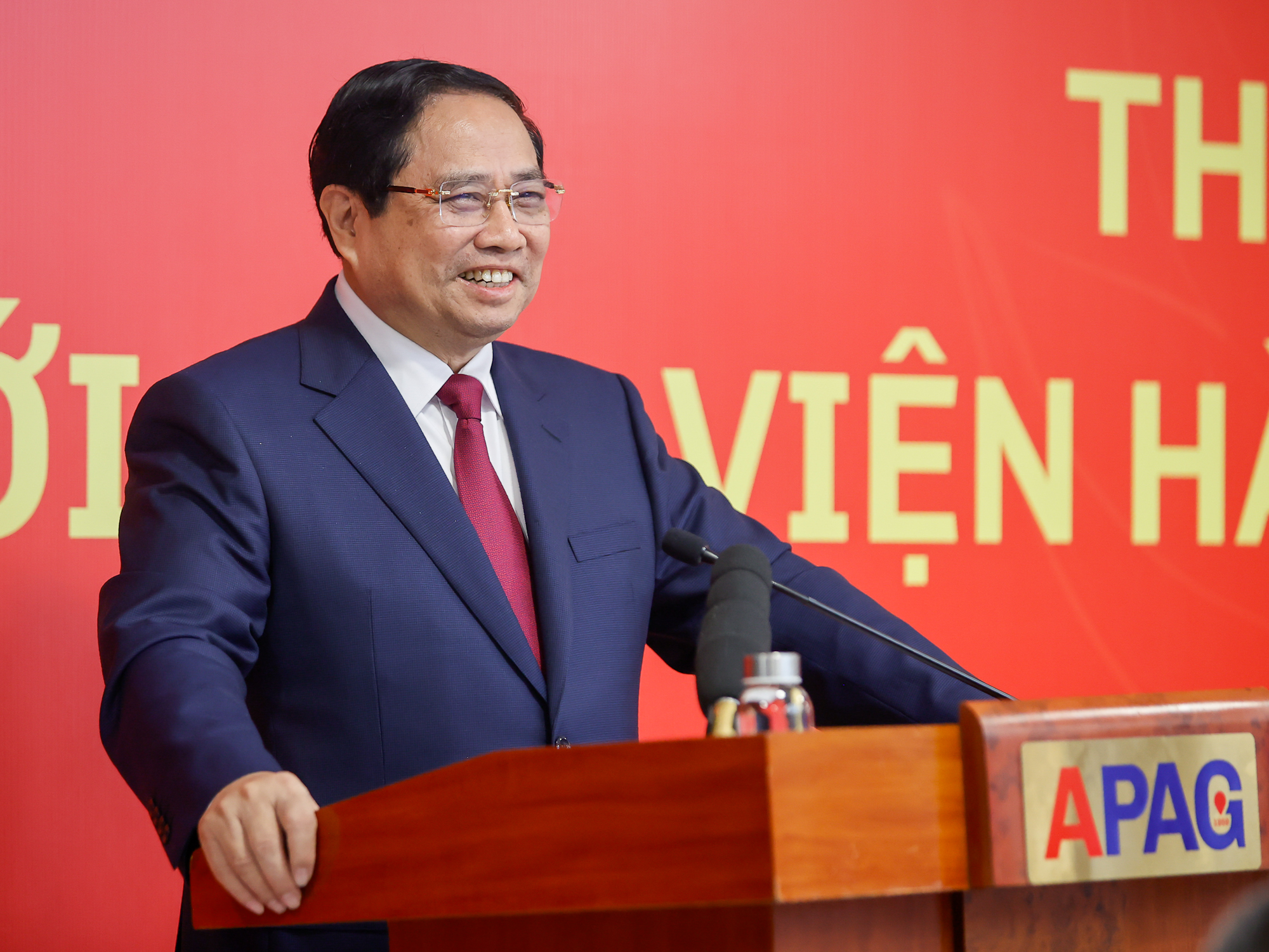 Thủ tướng Phạm Minh Chính đã tới thăm, làm việc với Học viện Hành chính và quản trị công - Ảnh 2. Thủ tướng Phạm Minh Chính đã tới thăm, làm việc với Học viện Hành chính và quản trị công - Ảnh 2.