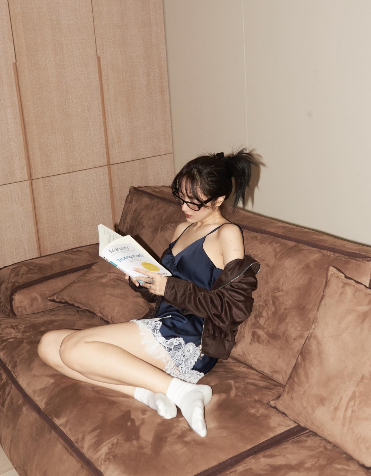 Phát ngại vì chiếc váy trong phòng thu của Bảo Anh- Ảnh 4.