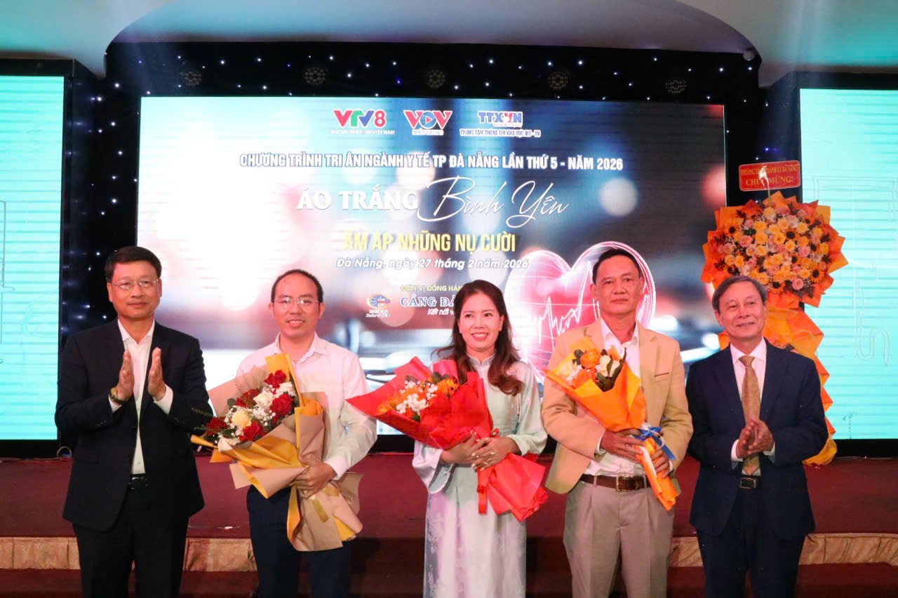 Đà Nẵng: Xúc động chuyện vợ hiến gan cứu chồng thoát 'án tử' ung thư- Ảnh 2. Đà Nẵng: Xúc động chuyện vợ hiến gan cứu chồng thoát 'án tử' ung thư- Ảnh 2.