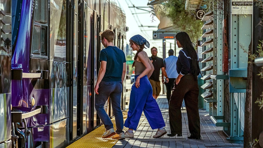 Cuộc sống khác thường trong thị trấn đầu tiên cấm người dân mua ô tô ở Mỹ - 2