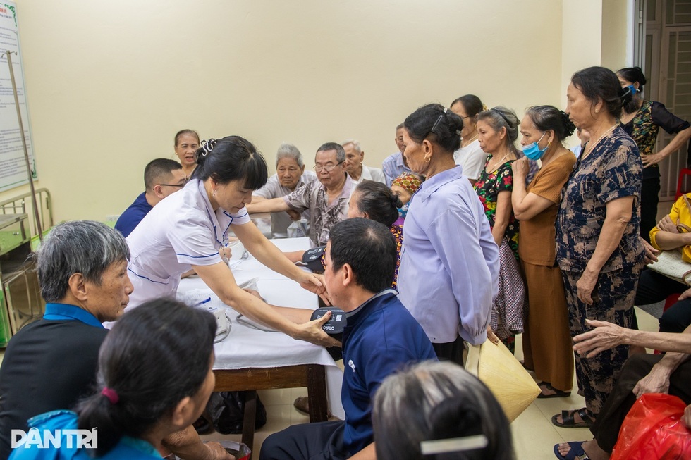 Hà Nội thí điểm AI phát hiện sớm ung thư, dùng thiết bị bay vận chuyển máu - 5