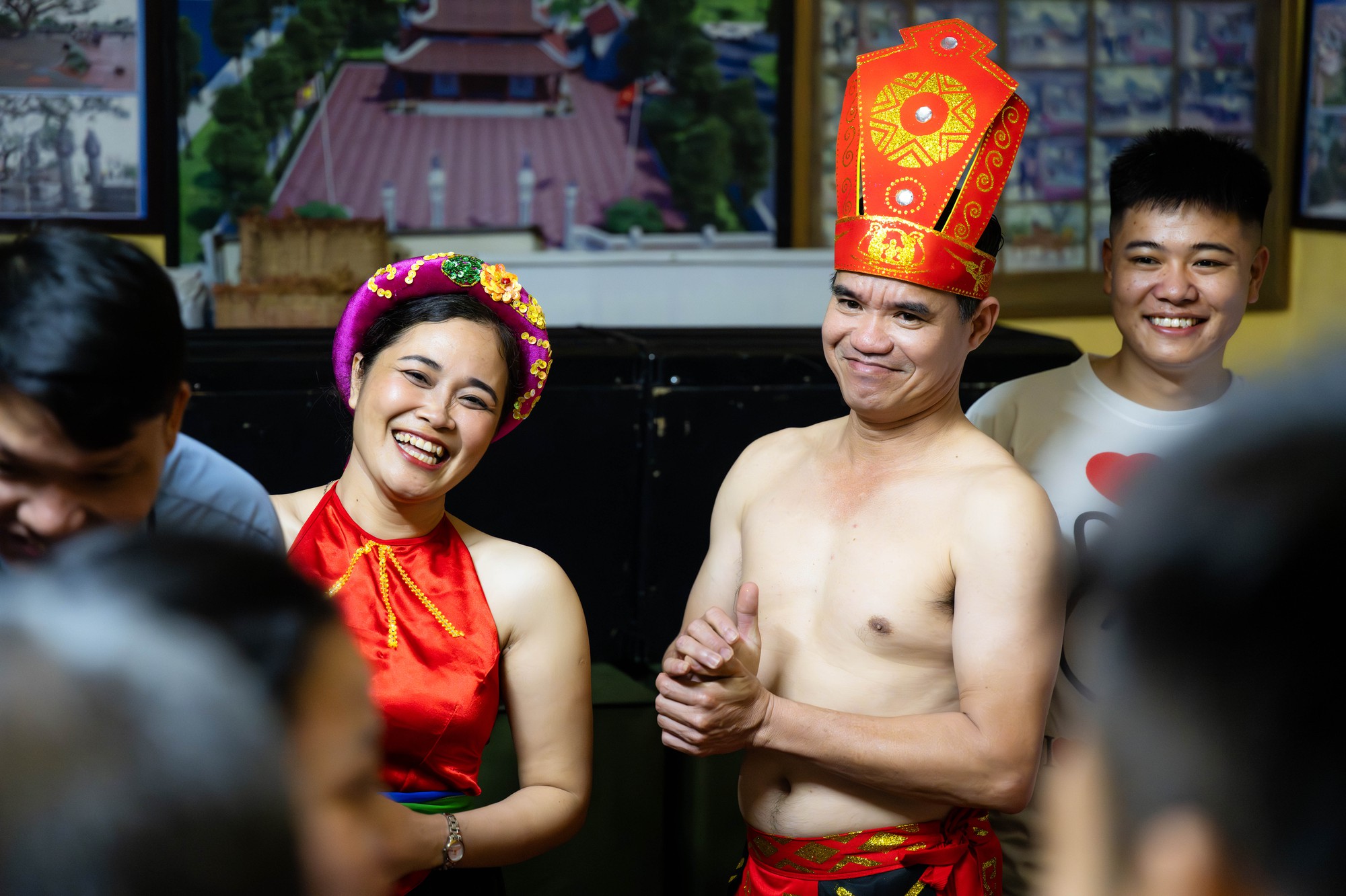 Câu chuyện ít biết về cặp đôi 11 năm thực hiện nghi lễ phồn thực “linh tinh tình phộc”- Ảnh 2. Câu chuyện ít biết về cặp đôi 11 năm thực hiện nghi lễ phồn thực “linh tinh tình phộc”- Ảnh 2.