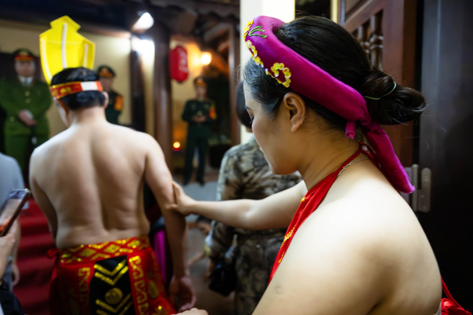 Câu chuyện ít biết về cặp đôi 11 năm thực hiện nghi lễ phồn thực “linh tinh tình phộc”- Ảnh 3. Câu chuyện ít biết về cặp đôi 11 năm thực hiện nghi lễ phồn thực “linh tinh tình phộc”- Ảnh 3.