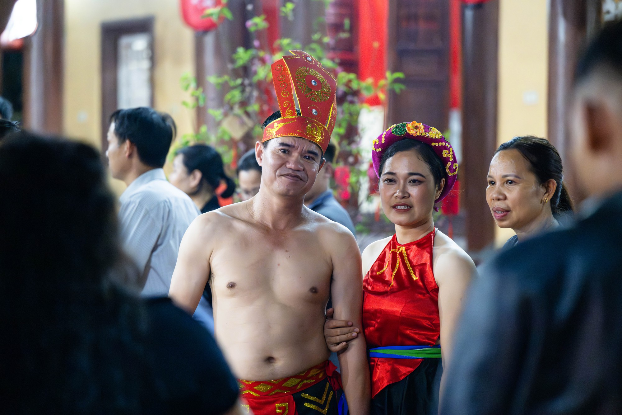 Câu chuyện ít biết về cặp đôi 11 năm thực hiện nghi lễ phồn thực “linh tinh tình phộc”- Ảnh 5. Câu chuyện ít biết về cặp đôi 11 năm thực hiện nghi lễ phồn thực “linh tinh tình phộc”- Ảnh 5.