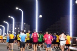 Chạy marathon về đích, 2 VĐV ở Quảng Bình phải nhập viện gấp vì bị suy thận cấp, tiêu cơ vân